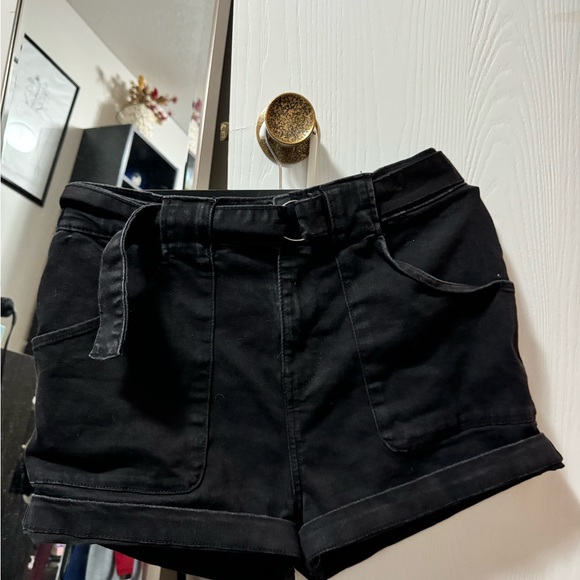 Brody Jeans Shorts Black Denim - Picture 2 of 4